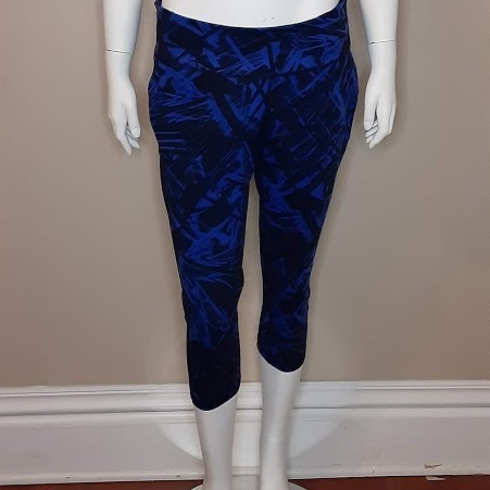 Old Navy Active Blue/Black Capri Leggings
